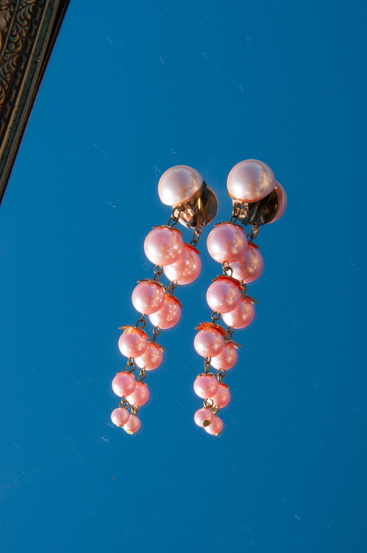 VINTAGE 1950S PINK FAUX PEARL EARRINGS