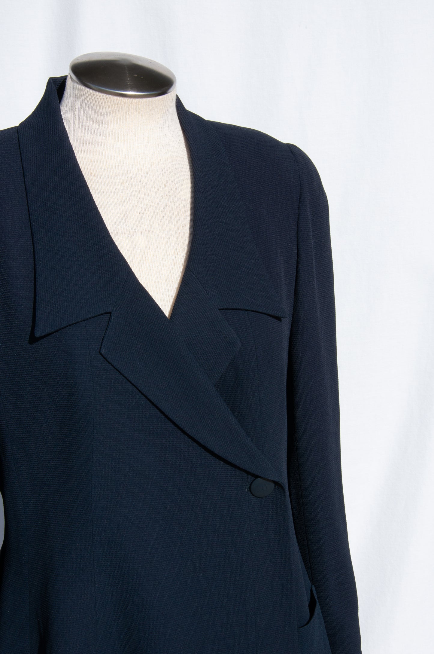 CHANEL VINTAGE 1990S LIGHTWEIGHT NAVY JACKET