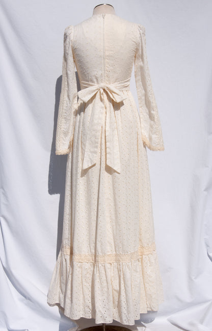 GUNNE SAX VINTAGE 1970S CREAM LACE DRESS