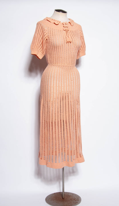 VINTAGE 1930S LIGHT CORAL PINK KNIT DRESS